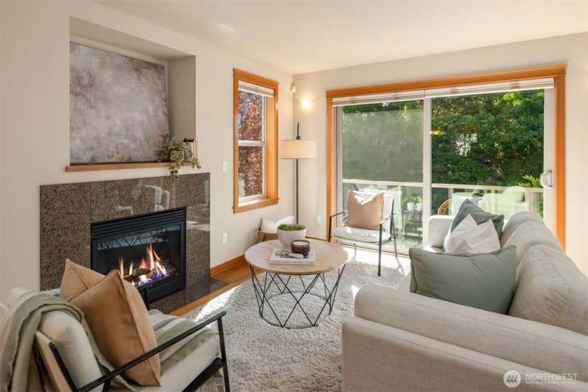 Property photo for 2340 44th Avenue Sw #c, Seattle photo 15