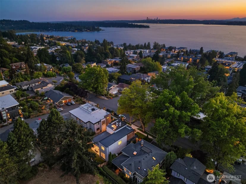 Property photo for 6508 103rd Avenue Ne, Kirkland photo 36