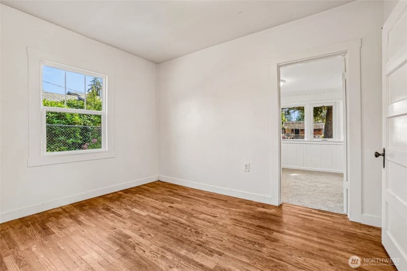Property photo for 6925 52nd Avenue W, University Place photo 25