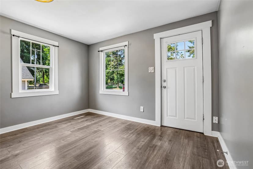 Property photo for 6925 52nd Avenue W, University Place photo 14