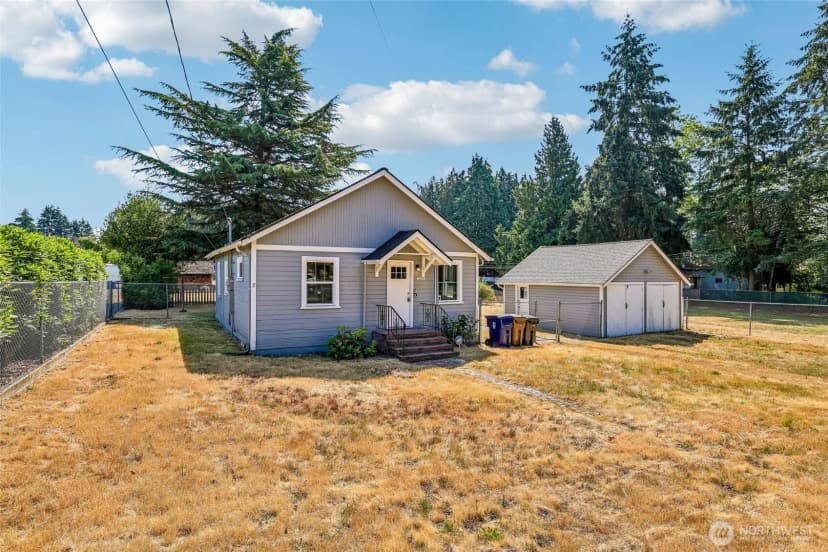 Property photo for 6925 52nd Avenue W, University Place photo 11