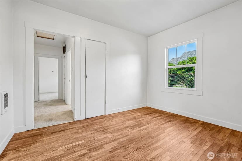 Property photo for 6925 52nd Avenue W, University Place photo 24
