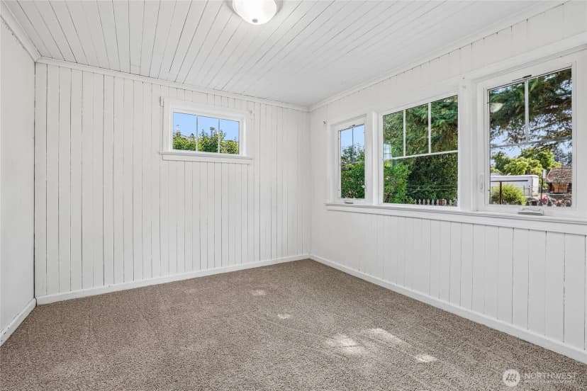 Property photo for 6925 52nd Avenue W, University Place photo 21