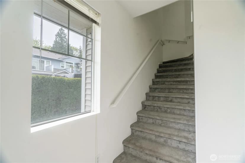 Property photo for 4050 S 212th Court #b, Sea Tac photo 19