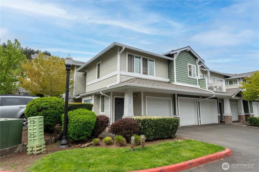 Property photo for 4050 S 212th Court #b, Sea Tac photo 24