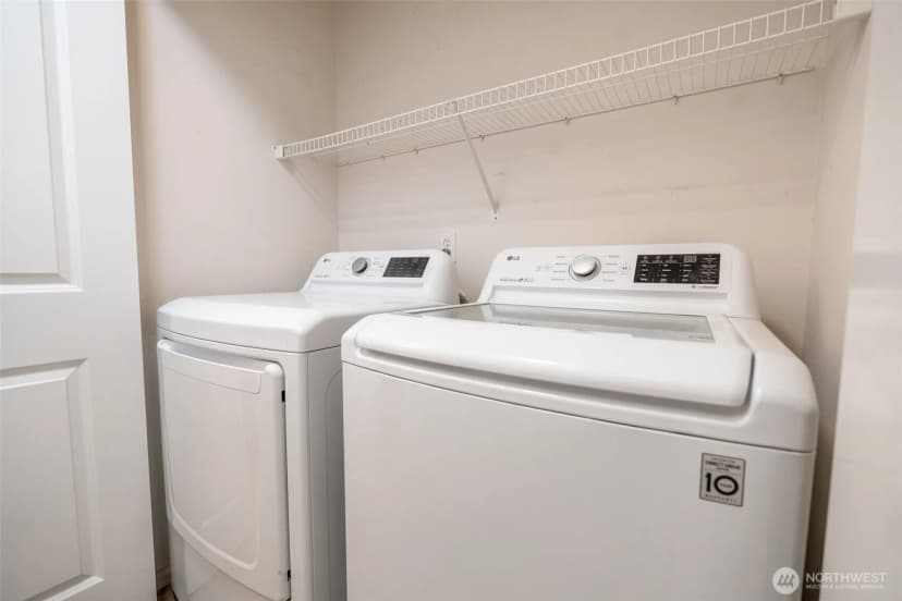 Property photo for 4050 S 212th Court #b, Sea Tac photo 18