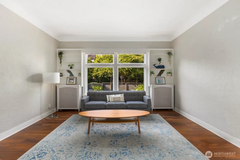 Property photo for 307 W Highland Drive, Seattle photo 9