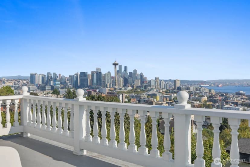 Property photo for 307 W Highland Drive, Seattle photo 8