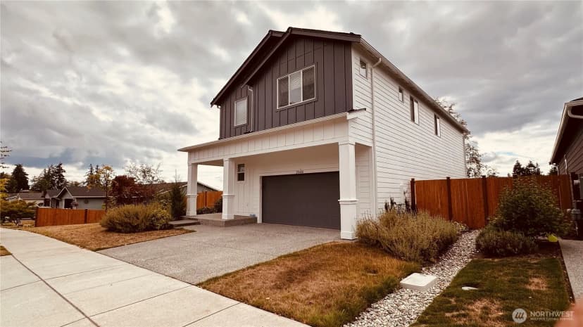Property photo for 28400 83rd Drive Nw, Stanwood photo 4
