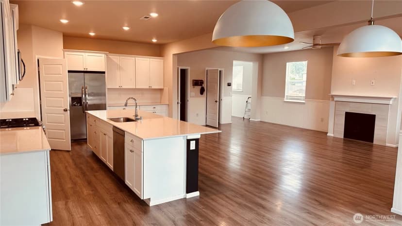 Property photo for 28400 83rd Drive Nw, Stanwood photo 6