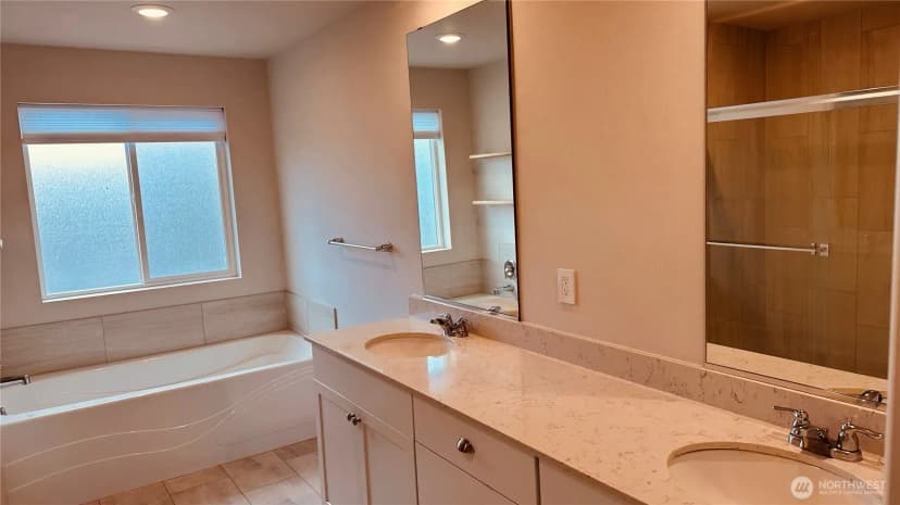 Property photo for 28400 83rd Drive Nw, Stanwood photo 18
