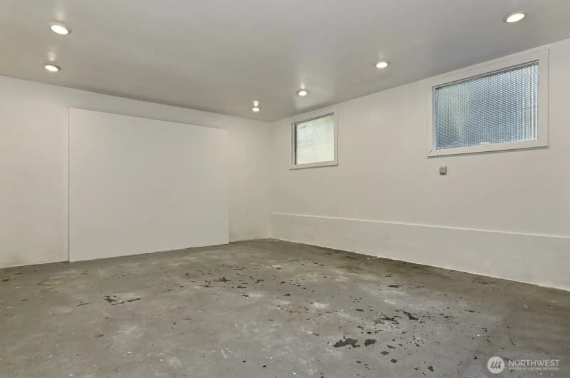 Property photo for 17552 Ballinger Way Ne, Lake Forest Park photo 19