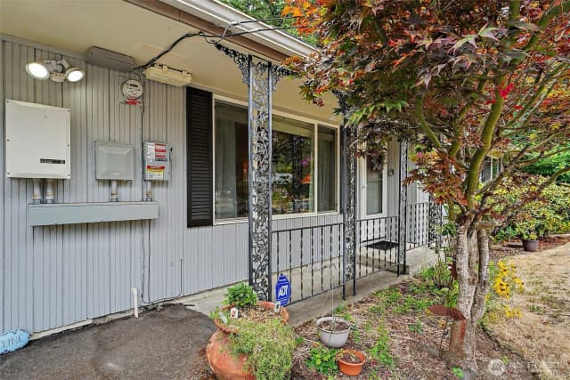 Property photo for 2016 Sycamore Street Se, Lacey photo 4