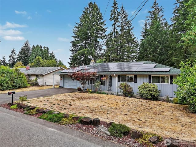 Property photo for 2016 Sycamore Street Se, Lacey photo 3