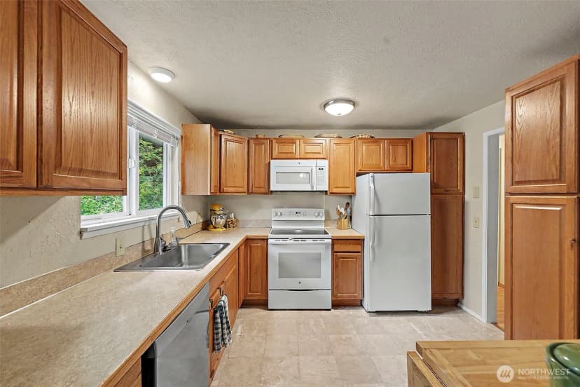 Property photo for 2016 Sycamore Street Se, Lacey photo 13
