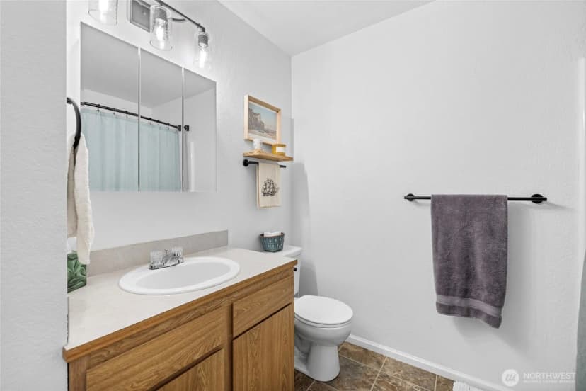 Property photo for 903 27th Street #2, Anacortes photo 15