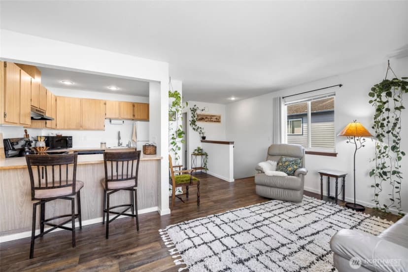 Property photo for 903 27th Street #2, Anacortes photo 6