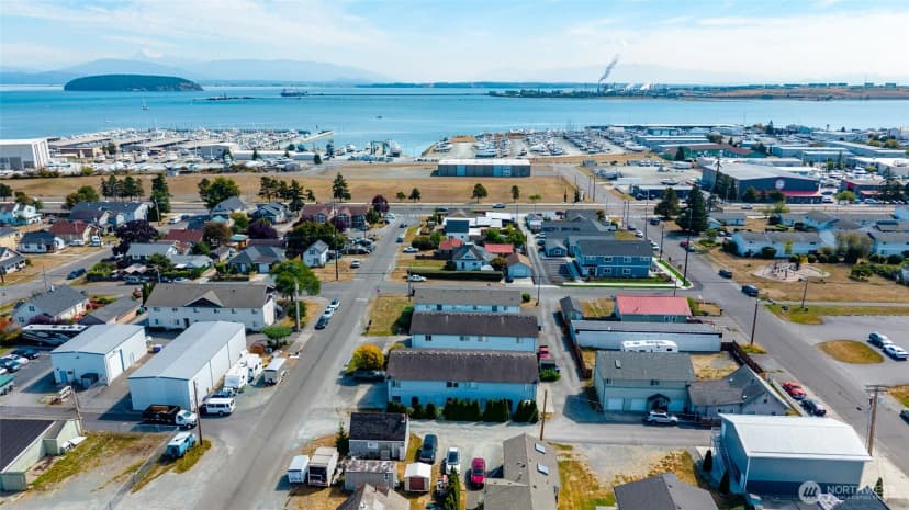 Property photo for 903 27th Street #2, Anacortes photo 26