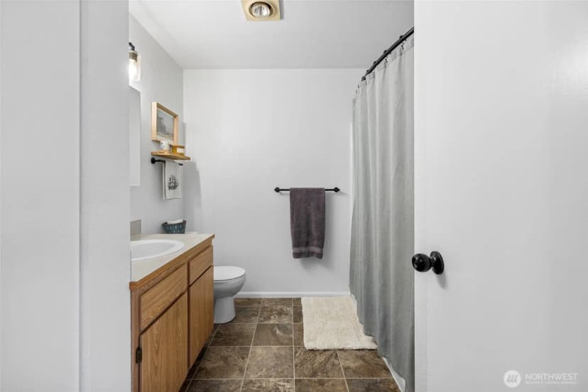 Property photo for 903 27th Street #2, Anacortes photo 16