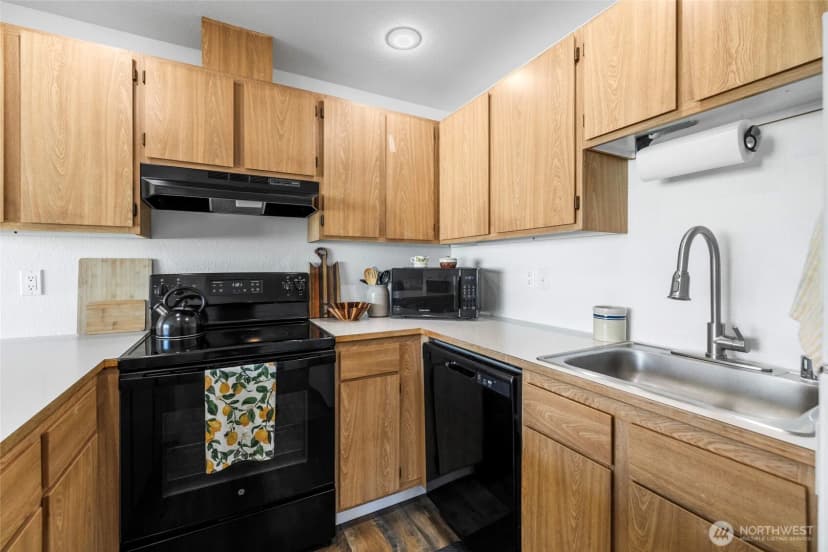 Property photo for 903 27th Street #2, Anacortes photo 9