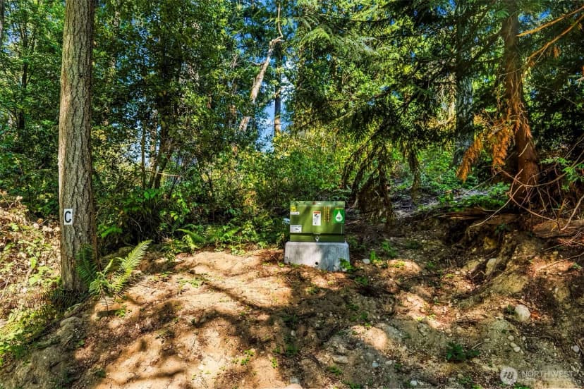 Property photo for 37218 Loki Bluff Drive Ne, Hansville photo 7