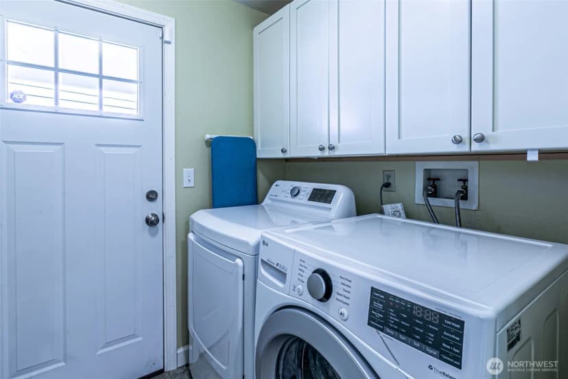 Property photo for 14229 Se 165th Place, Renton photo 33