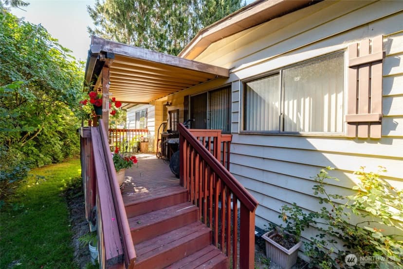 Property photo for 24919 Hoehn Road #61, Sedro Woolley photo 12