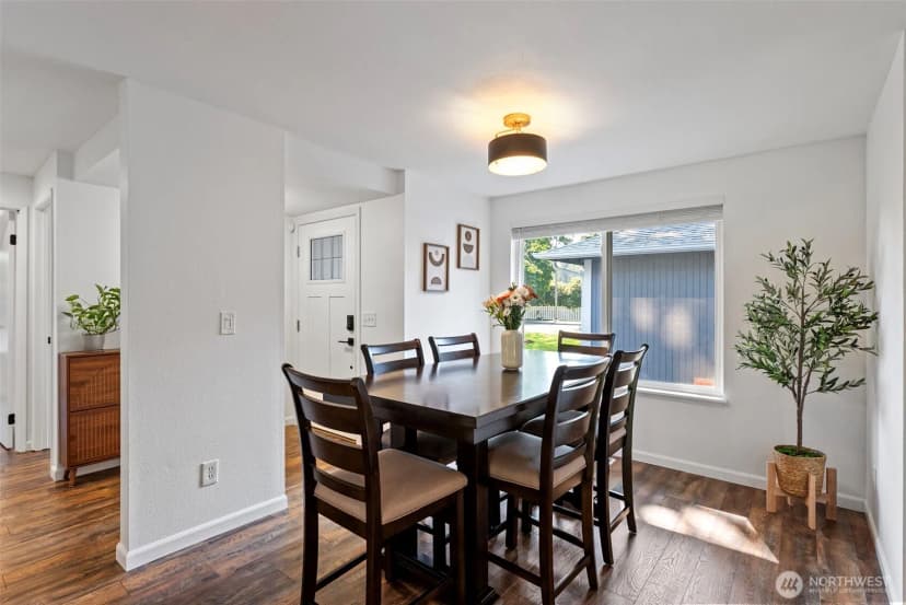 Property photo for 8509 Onyx Drive Sw, Lakewood photo 10
