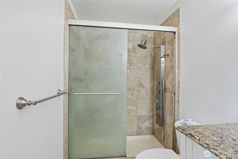 Property photo for 157 Sw 313th Street, Federal Way photo 14