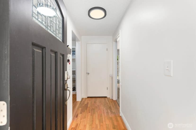 Property photo for 606 Crest Avenue, Kent photo 8