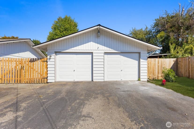 Property photo for 606 Crest Avenue, Kent photo 39