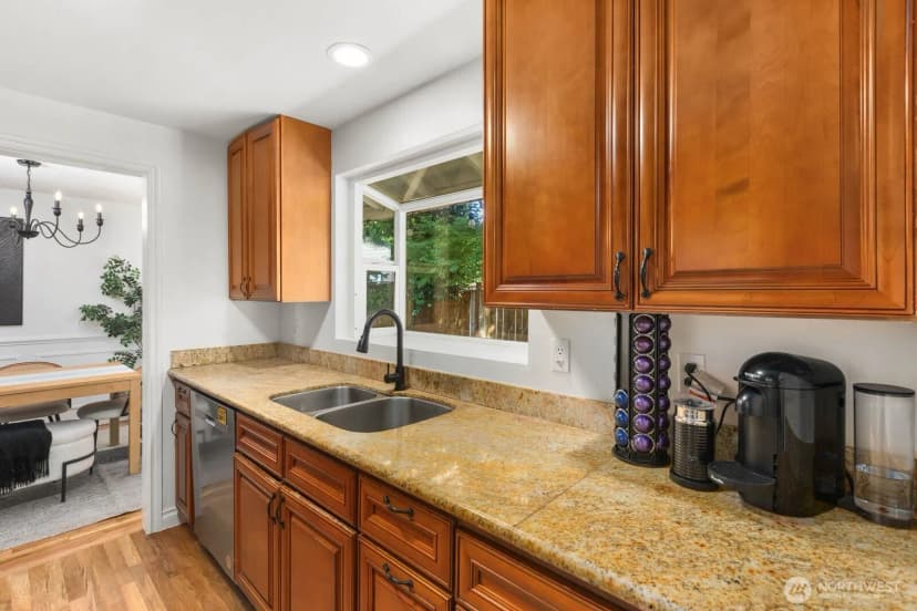 Property photo for 606 Crest Avenue, Kent photo 15
