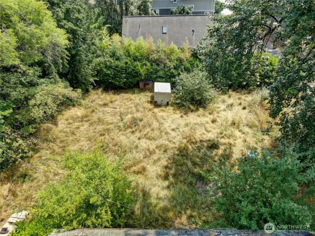 Property photo for 701 Sw Sunset Blvd, Renton photo 4