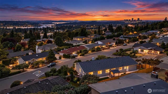 Property photo for 4600 132nd Avenue Se, Bellevue