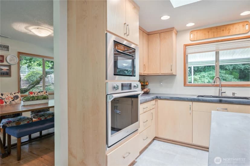 Property photo for 2337 W Hills Drive, Longview photo 9
