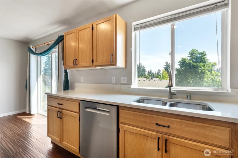 Property photo for 1132 Villanova Street Ne, Olympia photo 11
