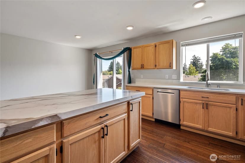 Property photo for 1132 Villanova Street Ne, Olympia photo 10
