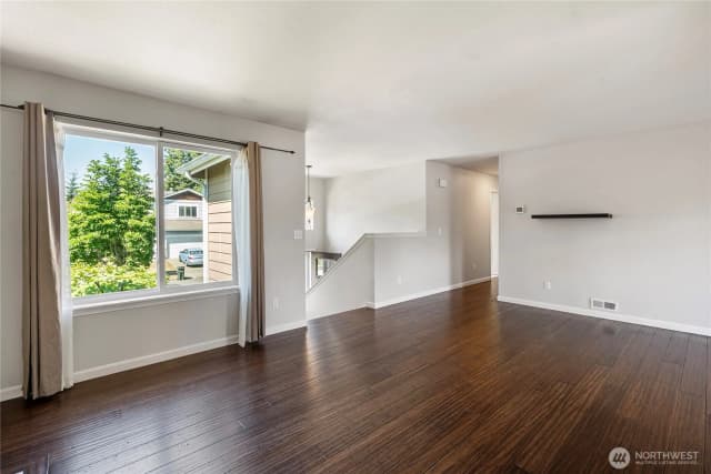 Property photo for 1132 Villanova Street Ne, Olympia photo 5