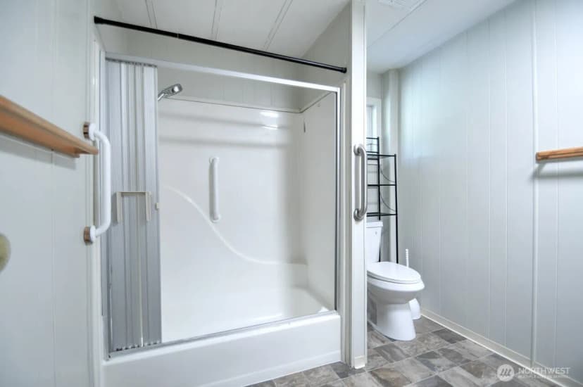 Property photo for 1841 Trosper Road Sw #2, Tumwater photo 17
