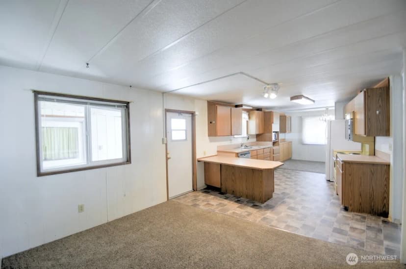 Property photo for 1841 Trosper Road Sw #2, Tumwater photo 6