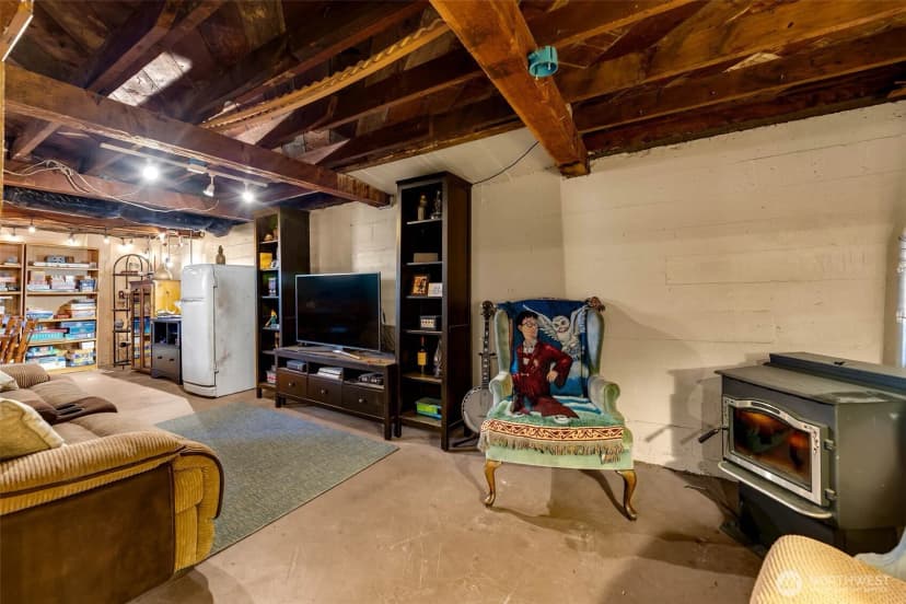 Property photo for 761 S 25th Place, Ridgefield photo 18