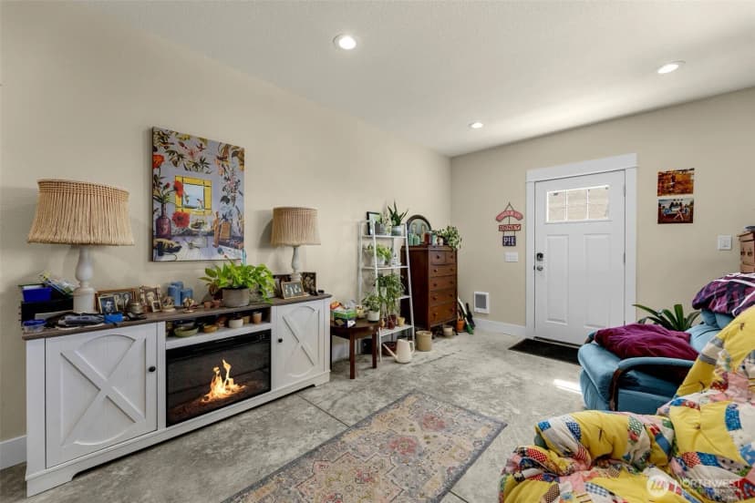 Property photo for 761 S 25th Place, Ridgefield photo 25