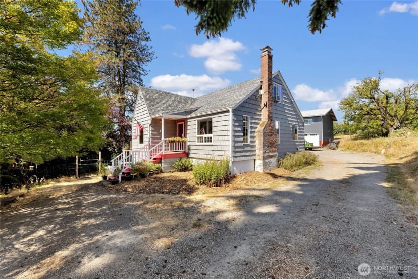 Property photo for 761 S 25th Place, Ridgefield