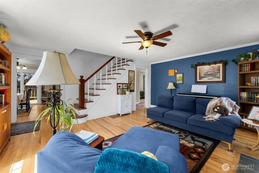 Property photo for 761 S 25th Place, Ridgefield photo 4