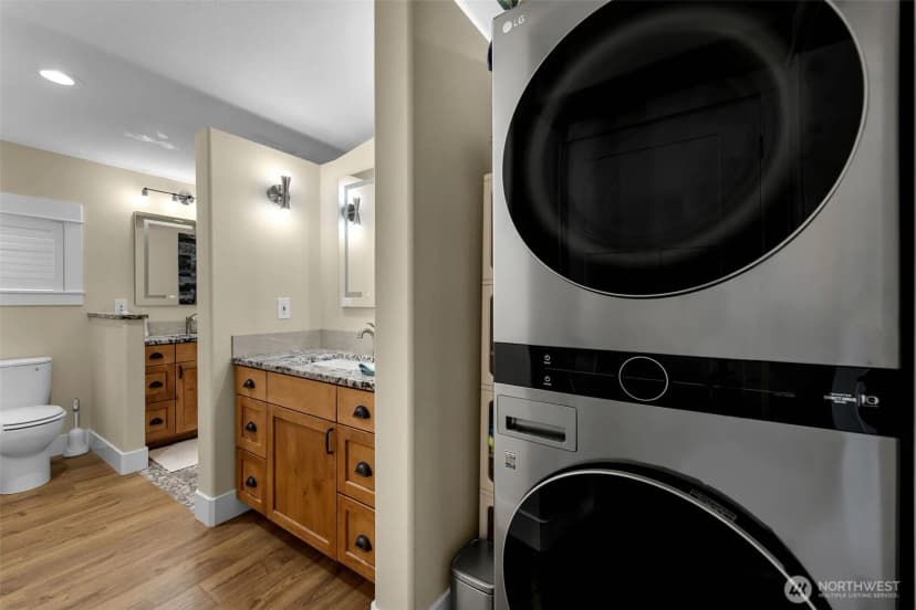 Property photo for 761 S 25th Place, Ridgefield photo 31