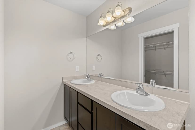 Property photo for 5032 Evie Street Se, Lacey photo 29
