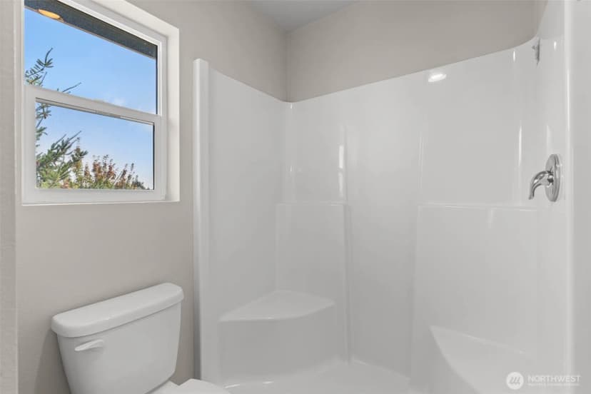 Property photo for 5032 Evie Street Se, Lacey photo 30