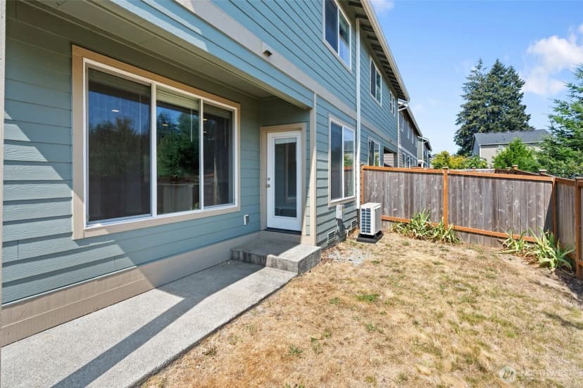Property photo for 5032 Evie Street Se, Lacey photo 34