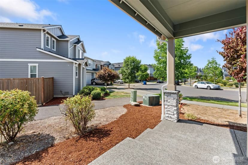 Property photo for 5032 Evie Street Se, Lacey photo 4