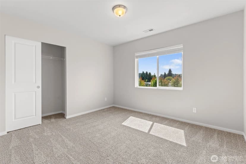 Property photo for 5032 Evie Street Se, Lacey photo 25